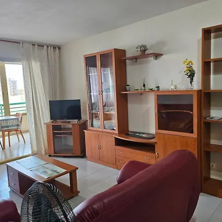 Amaika, Close To Beach, With Parking & Pools
